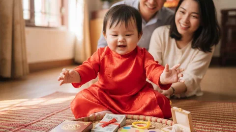 Chuẩn Bị Đồ Bốc Chọn Nghề Khi Cúng Thôi Nôi Cho Bé