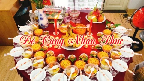 Xôi Màu Đỏ Là Xôi Gì? Giải Mã Hương Vị & Ý Nghĩa Đặc Biệt