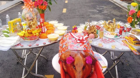 Cúng Khai Trương Nên Cúng Chay Hay Mặn? Hiểu Đúng Để Chọn Cho Phù Hợp