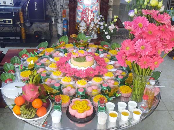 Mâm Cúng
    Chay bé trai